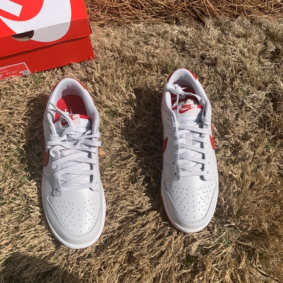 Nike Dunks Low Sz 9.5 mens 11 women - Picture 2 of 9